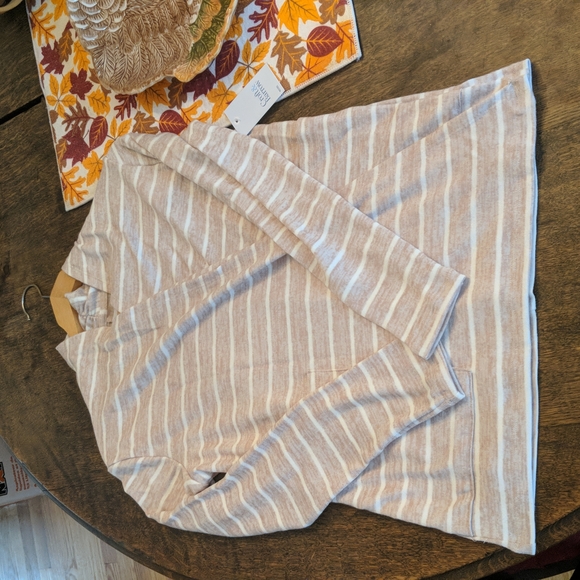 C&B Cardigan - Picture 6 of 7